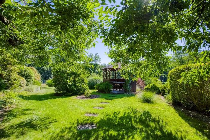 Prodej rodinného domu, Ledečko, 257 m2