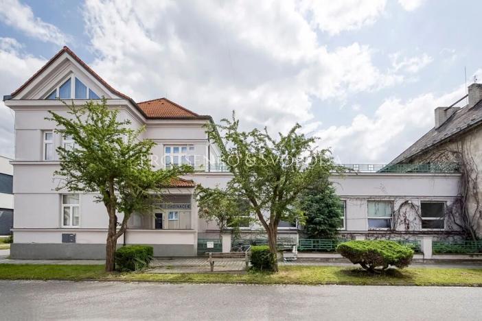 Prodej ordinace, Bechyně, Čechova, 660 m2
