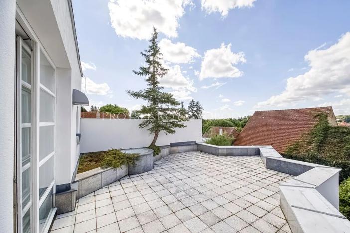 Prodej vily, Křižanov, Benešovo náměstí, 530 m2