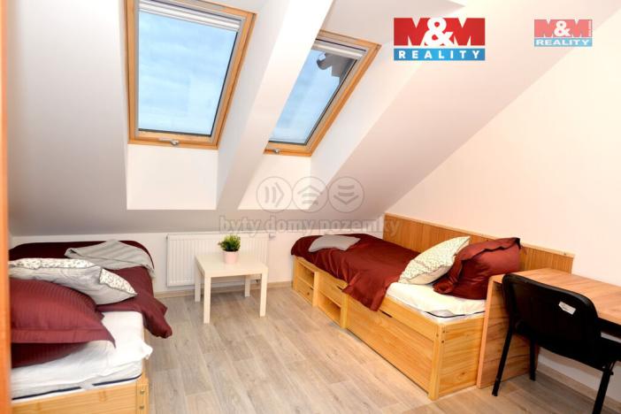 Pronájem bytu 1+kk, Pardubice - Cihelna, Brozanská, 51 m2