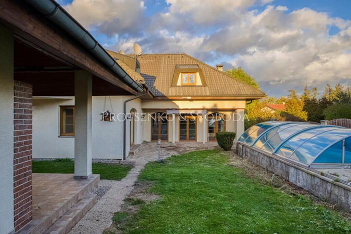 Prodej rodinného domu, Klínec, 345 m2