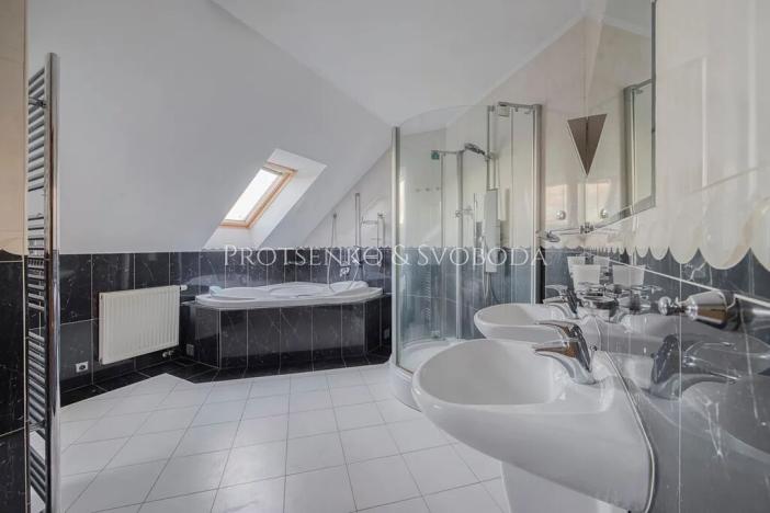 Prodej rodinného domu, Klínec, 345 m2