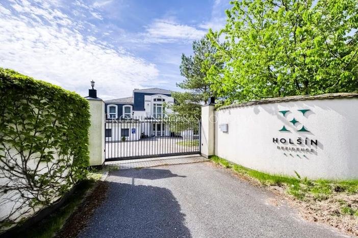 Prodej ubytování, Rosovice, 900 m2