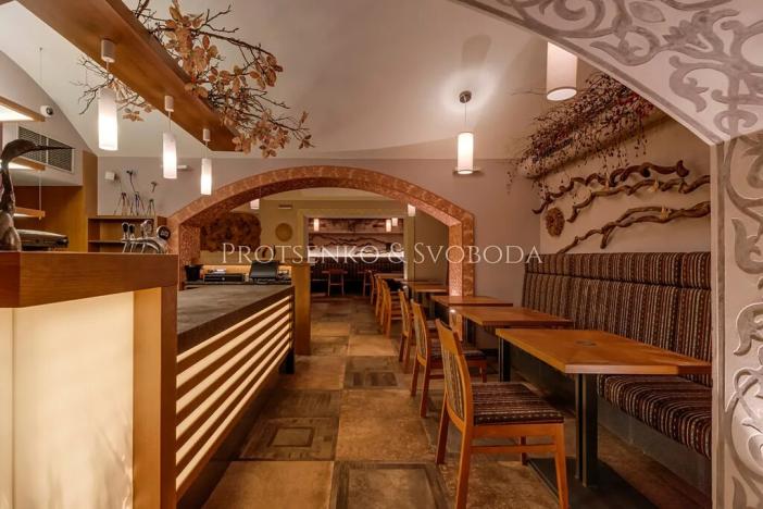 Prodej obchodního prostoru, Praha - Nové Město, Legerova, 230 m2