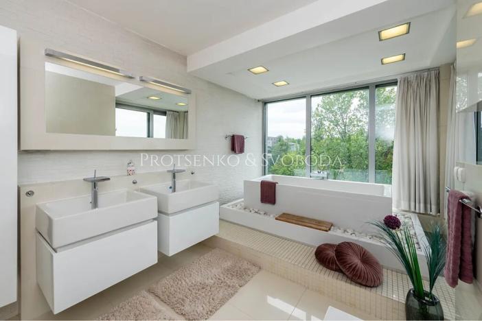 Prodej rodinného domu, Bratislava, Slovensko, 490 m2