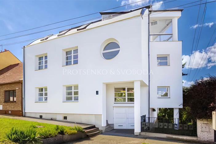 Prodej vícegeneračního domu, Křižanov, Benešovo náměstí, 530 m2