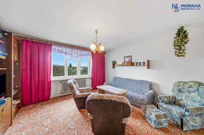 Prodej bytu 3+1, Maletín, 77 m2