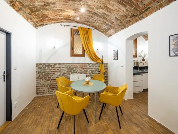 Prodej kanceláře, Praha - Smíchov, Mozartova, 109 m2