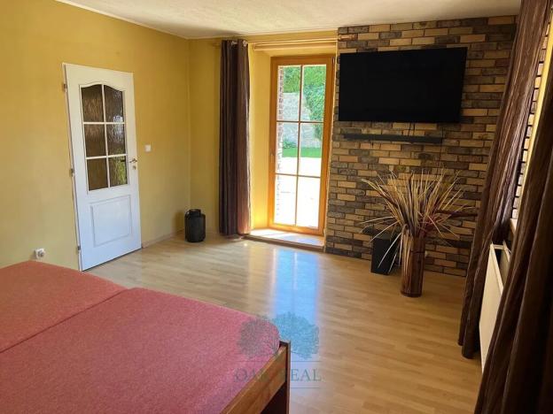 Prodej rodinného domu, Lešany, 272 m2