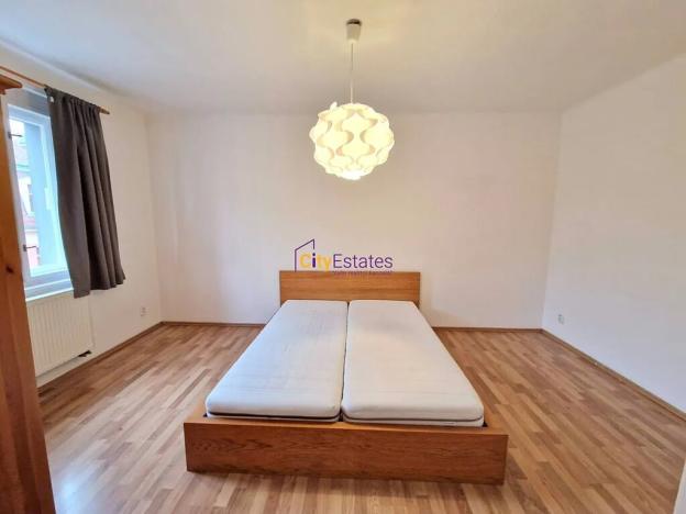 Pronájem bytu 2+kk, Praha - Košíře, Cetyňská, 49 m2