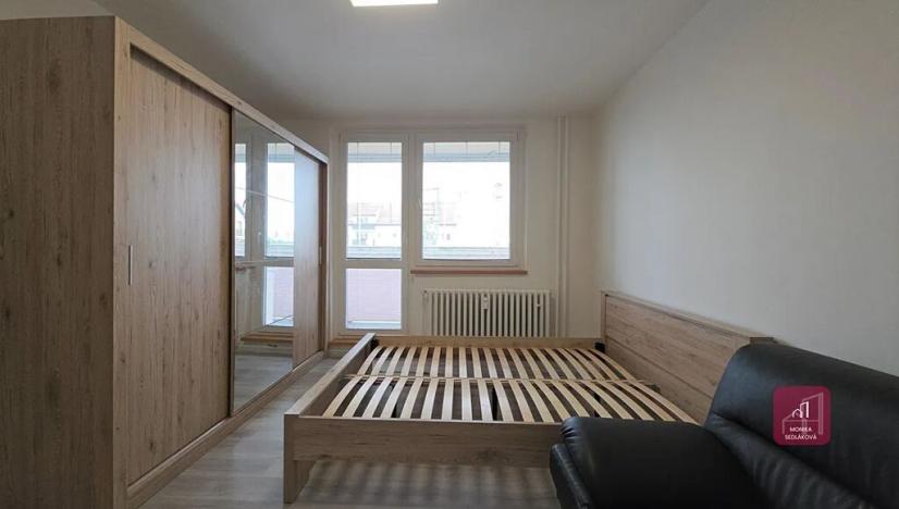 Pronájem bytu 1+1, Mokrá-Horákov, 40 m2