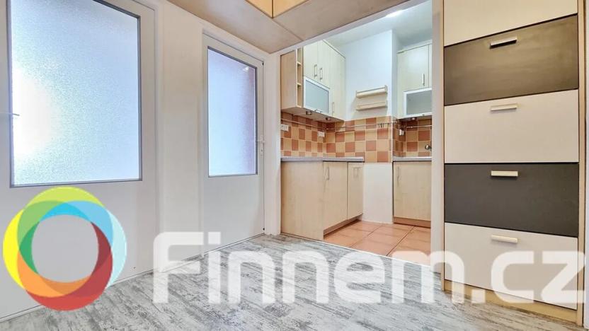 Prodej bytu 2+1, Praha - Řepy, Skuteckého, 47 m2