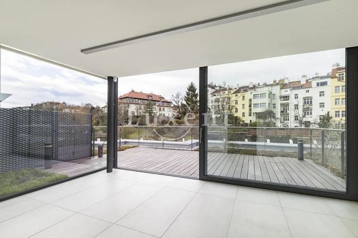 Pronájem bytu 4+kk, Praha, Holečkova, 212 m2