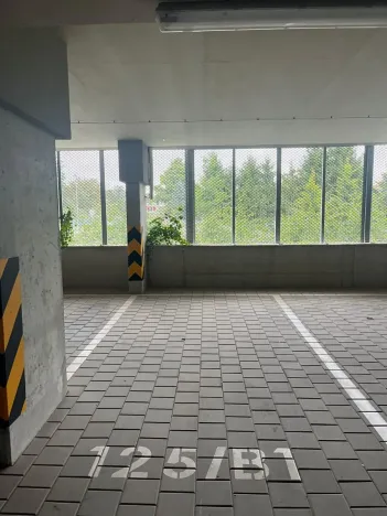 Pronájem garážového stání, Praha - Prosek, Čakovická, 10 m2