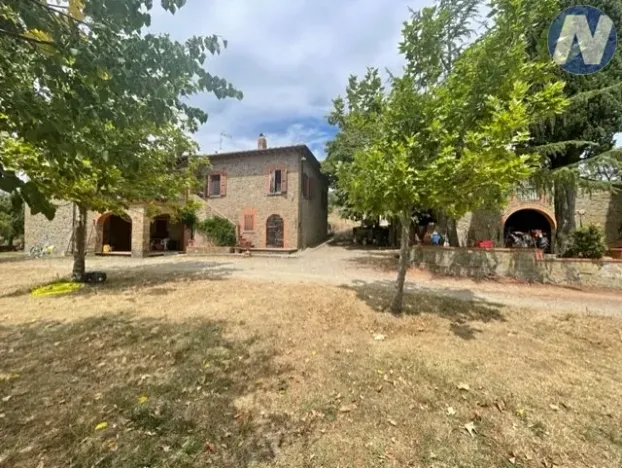 Prodej zemědělské usedlosti, Arezzo, Itálie, 300 m2