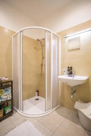 Pronájem bytu 2+kk, Praha - Libeň, Krejčího, 48 m2