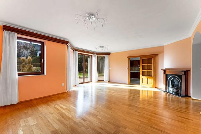 Pronájem rodinného domu, Praha - Křeslice, Pod ovčínem, 300 m2