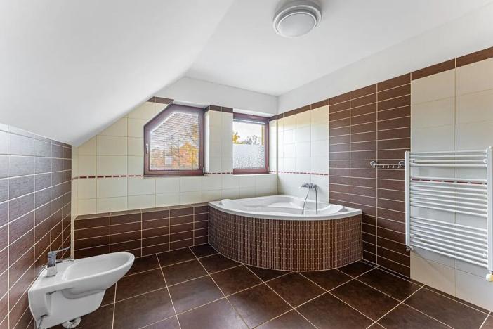 Pronájem rodinného domu, Praha - Křeslice, Pod ovčínem, 300 m2