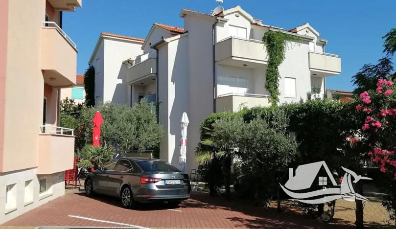 Prodej vícegeneračního domu, Vodice, Chorvatsko, 1230 m2