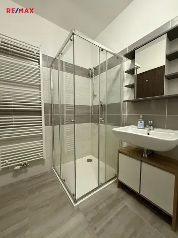 Prodej bytu 2+kk, Zbůch, U Trati, 49 m2