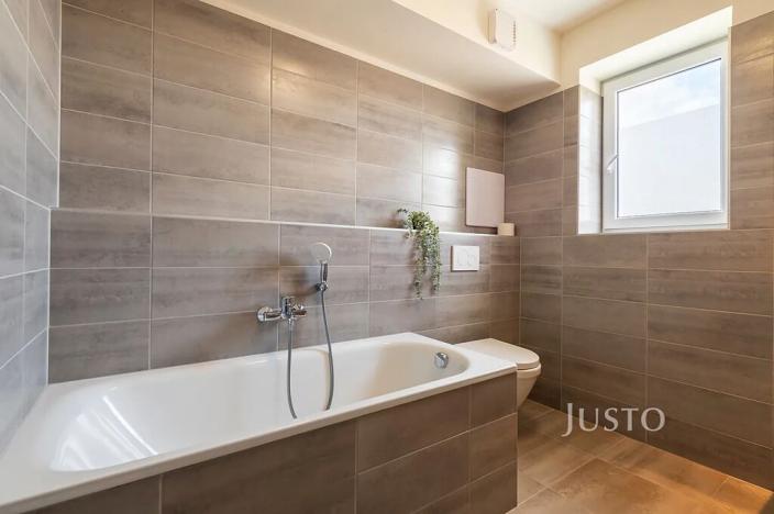 Pronájem bytu 2+kk, Uherské Hradiště, Jabloňová, 56 m2