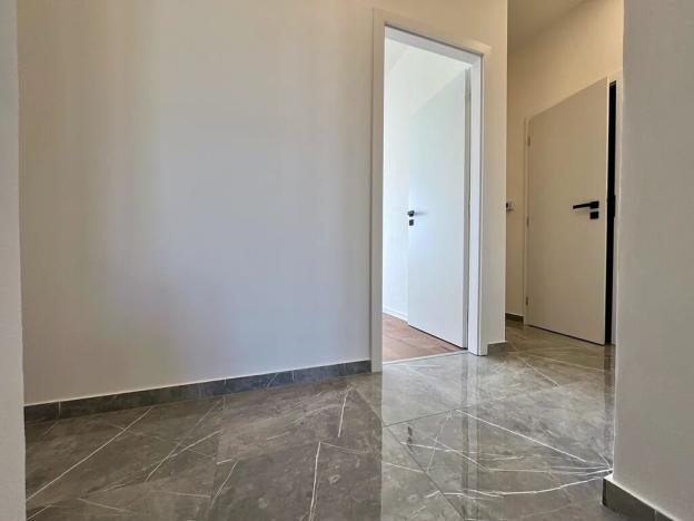 Prodej bytu 2+kk, Praha, Průběžná, 49 m2