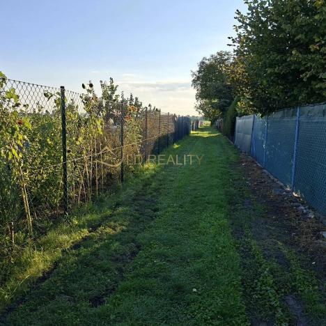 Prodej zahrady, Hněvotín, 507 m2