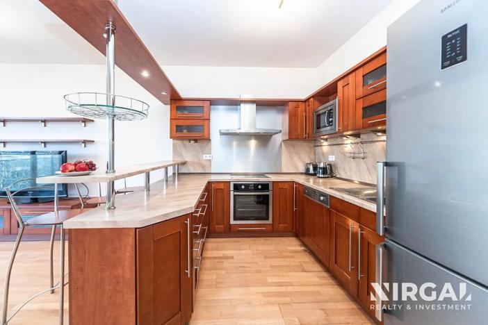 Pronájem bytu 3+kk, Praha - Liboc, Naardenská, 100 m2