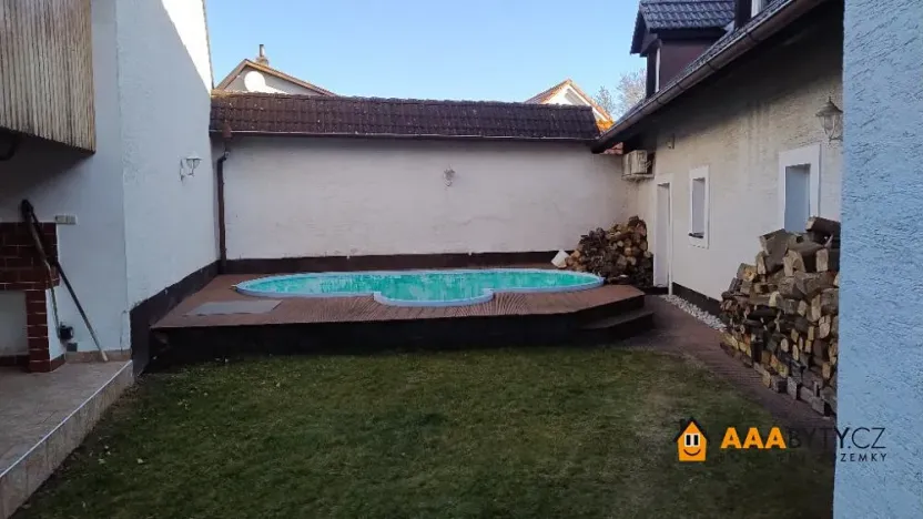 Prodej vícegeneračního domu, Hýskov, Prostřední, 330 m2