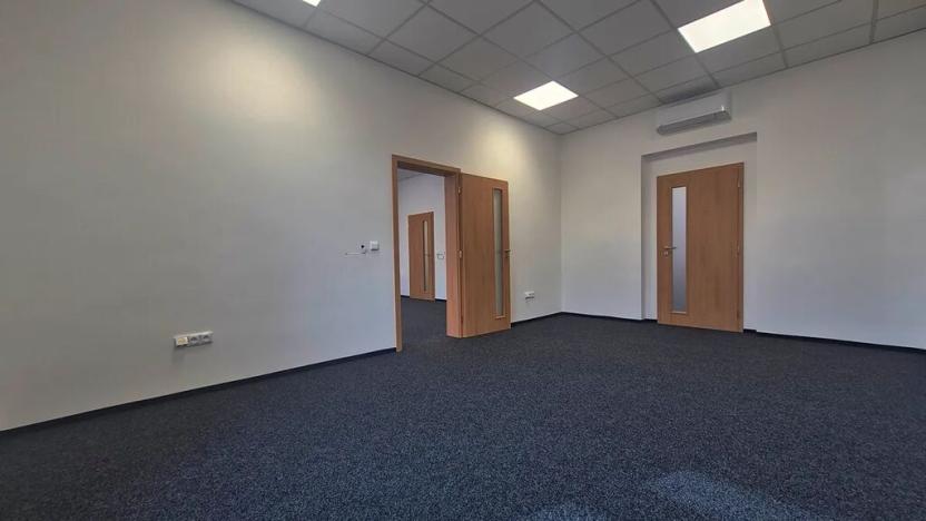 Pronájem kanceláře, Chrudim, Masarykovo náměstí, 52 m2