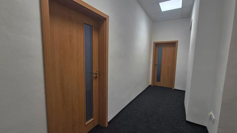 Pronájem kanceláře, Chrudim, Masarykovo náměstí, 52 m2