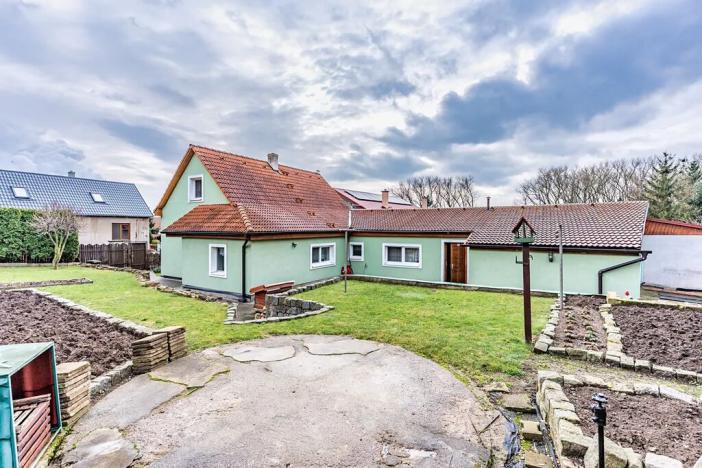 Prodej rodinného domu, Polerady, 130 m2