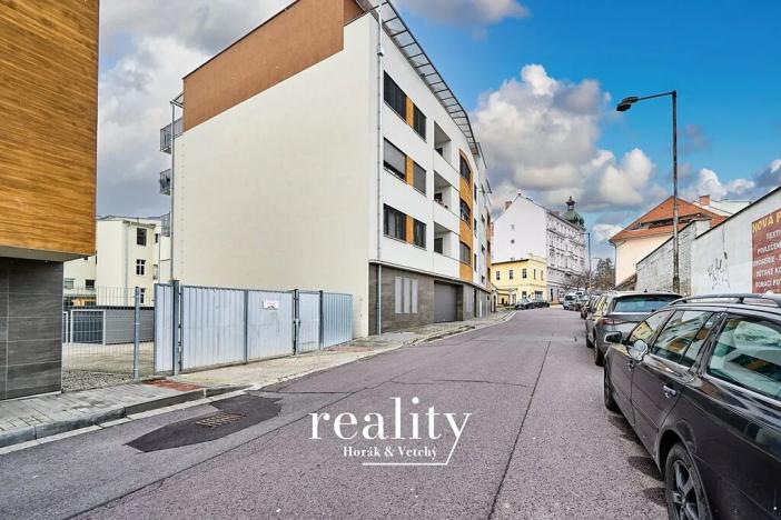 Pronájem bytu 2+kk, Znojmo, Tovární, 50 m2