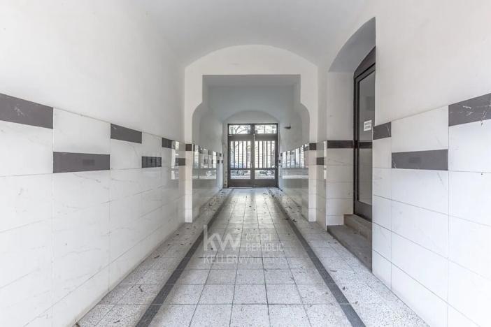 Pronájem kanceláře, Praha - Bubeneč, Jana Zajíce, 270 m2