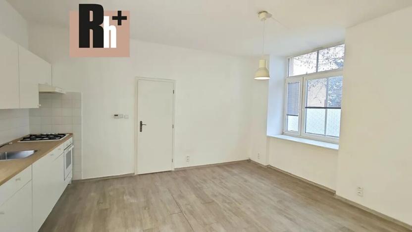 Pronájem bytu 2+kk, Ostrava, Jaklovecká, 42 m2