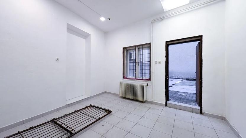 Pronájem kanceláře, Ivančice, Palackého náměstí, 13 m2