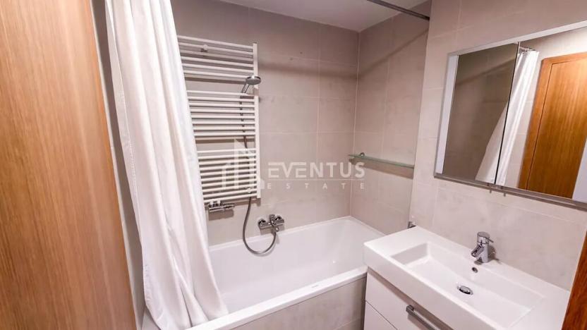 Pronájem bytu 3+kk, Praha - Žižkov, Ke kapslovně, 88 m2