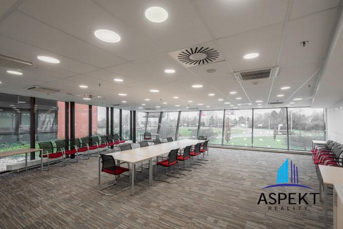 Pronájem kanceláře, Praha - Chodov, Líbalova, 18 m2