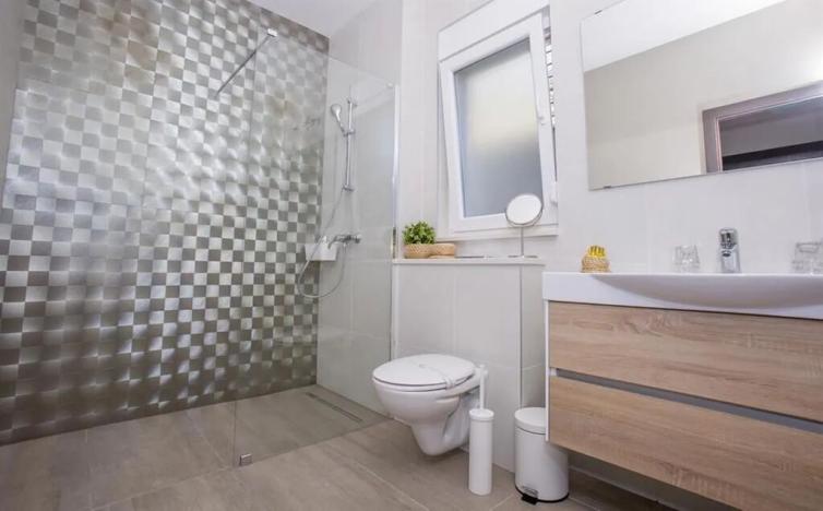 Prodej vily, Makarska, Chorvatsko, 240 m2