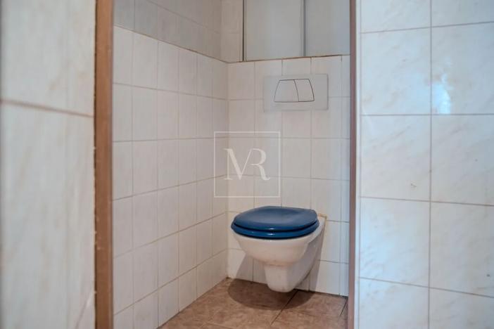 Prodej bytu 3+1, Praha - Kobylisy, Luhovská, 74 m2