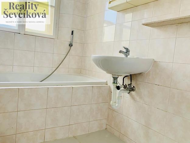 Pronájem bytu 2+1, Hradec Králové, Smetanovo nábřeží, 90 m2