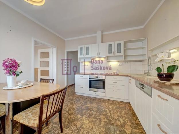 Prodej bytu 4+1, Jindřichův Hradec, Kosmonautů, 87 m2