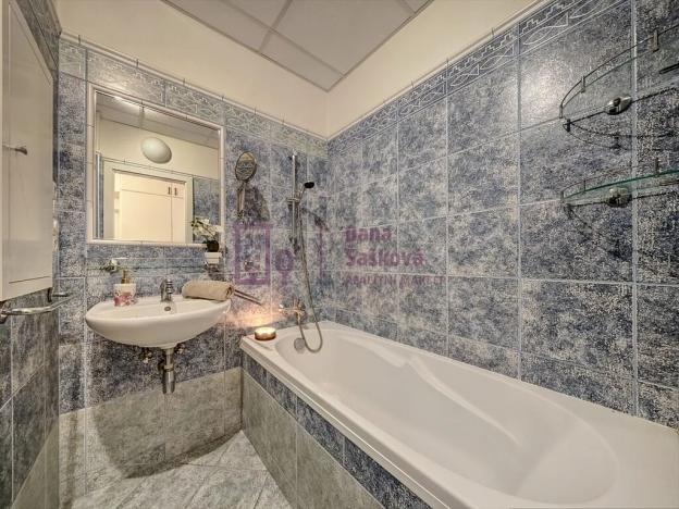 Prodej bytu 4+1, Jindřichův Hradec, Kosmonautů, 87 m2