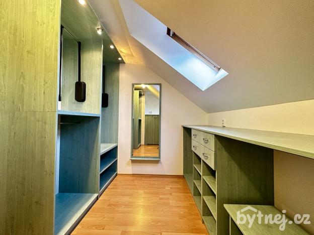 Pronájem rodinného domu, Olomouc - Nový Svět, Boční, 156 m2