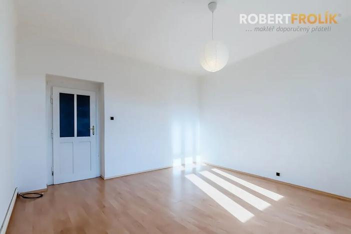 Pronájem bytu 2+1, Praha - Střešovice, Na Petynce, 77 m2