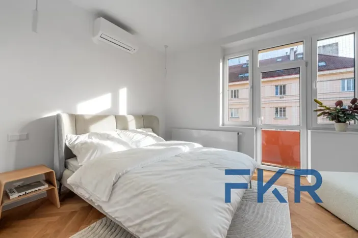 Prodej bytu 3+kk, Praha - Holešovice, Osadní, 86 m2