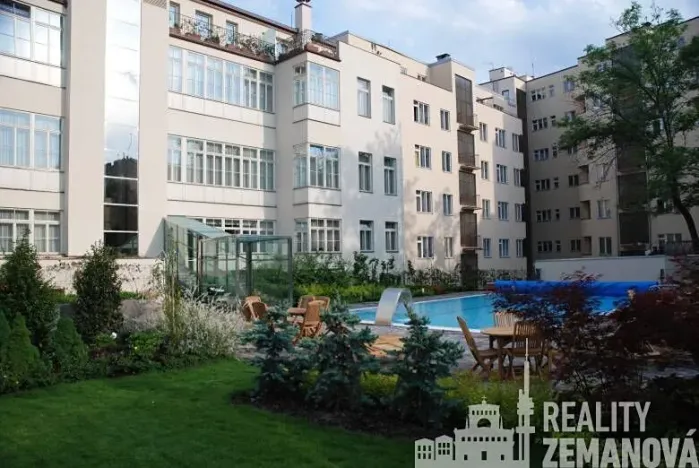 Pronájem bytu 1+kk, Praha - Vinohrady, Italská, 49 m2