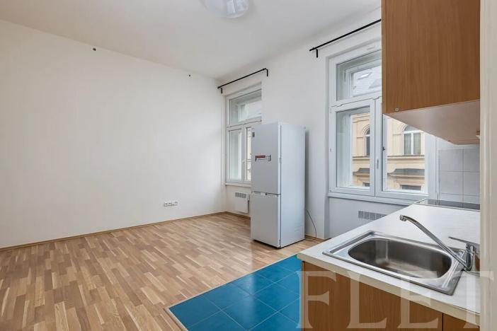Pronájem bytu 2+kk, Praha - Smíchov, Preslova, 58 m2