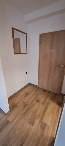 Pronájem bytu 2+kk, Praha - Čakovice, Bělomlýnská, 31 m2