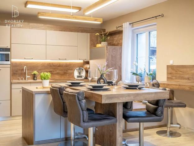 Prodej rodinného domu, Mladá Boleslav, Koněvova, 236 m2